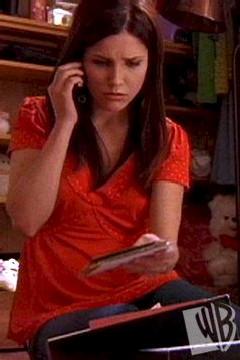 Brooke au téléphone